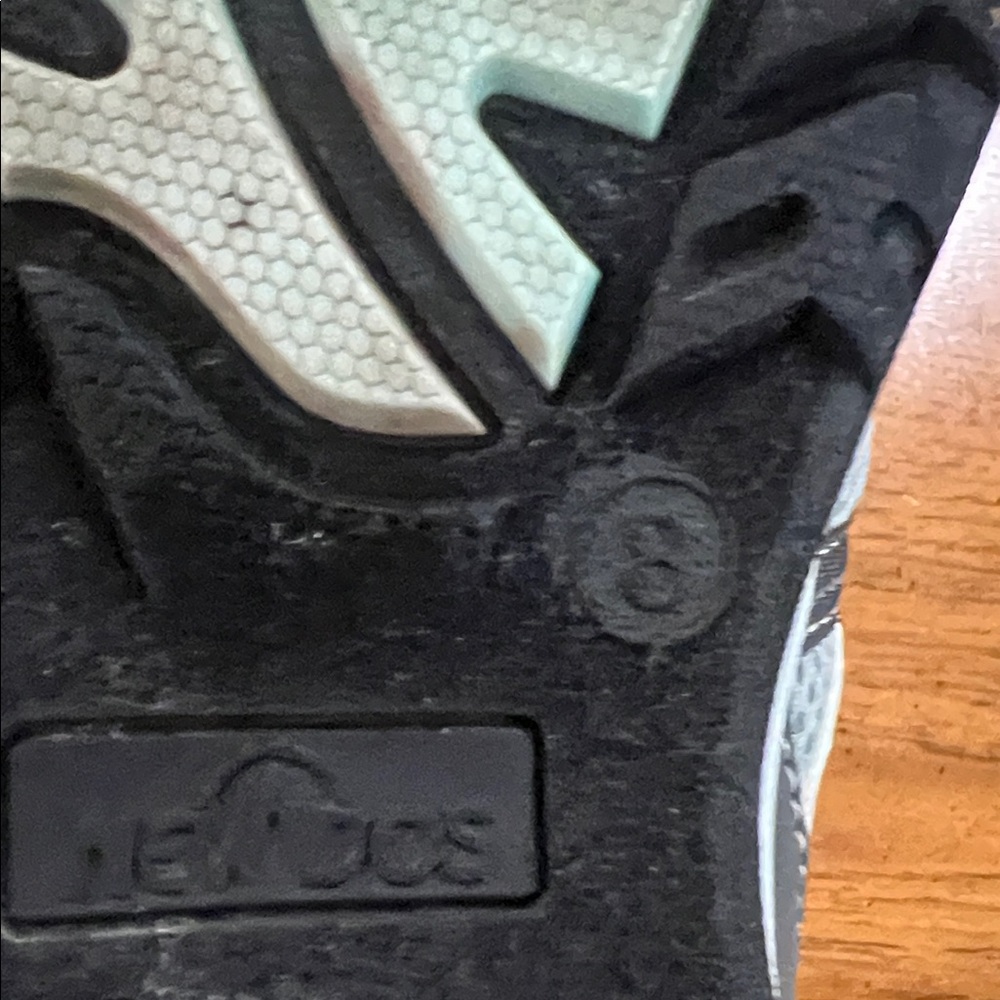 Women's Nevados Athletic Shoes in Gray and Aqua - Picture 8 of 8